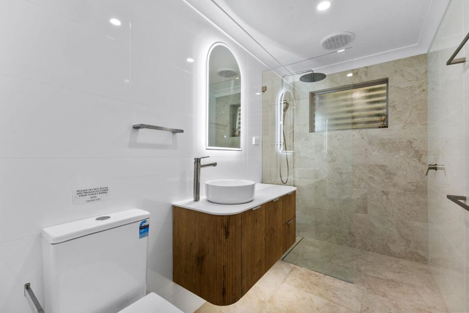 Dutchies Vista, 1 45 Christmas Bush Ave - Ground floor duplex with stunning water views and close to the beach House in Nelson Bay