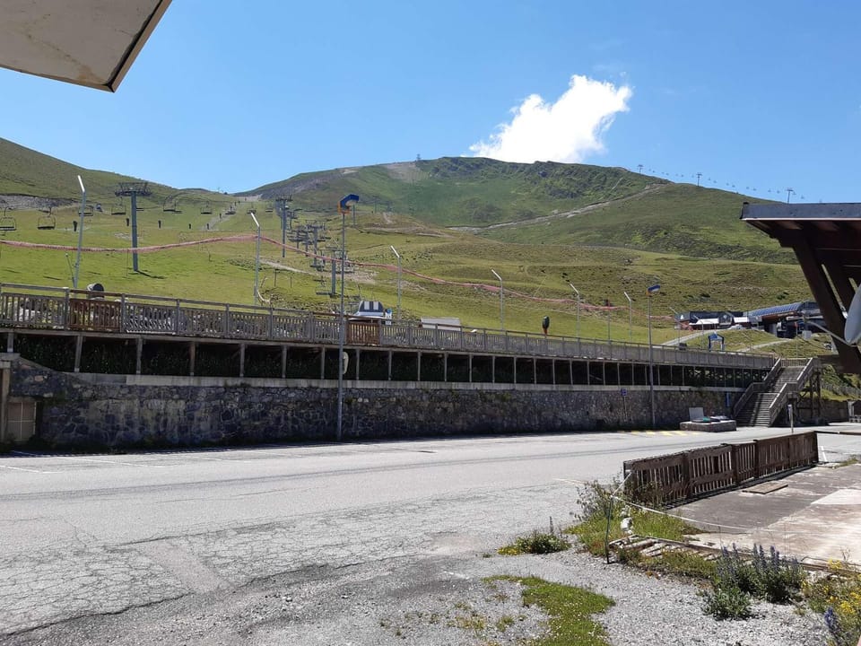 Studio spacieux pour 4 personnes à 1700m avec balcon, accès direct aux pistes et équipements complets. - FR-1-457-290 Apartment in Saint-Lary-Soulan