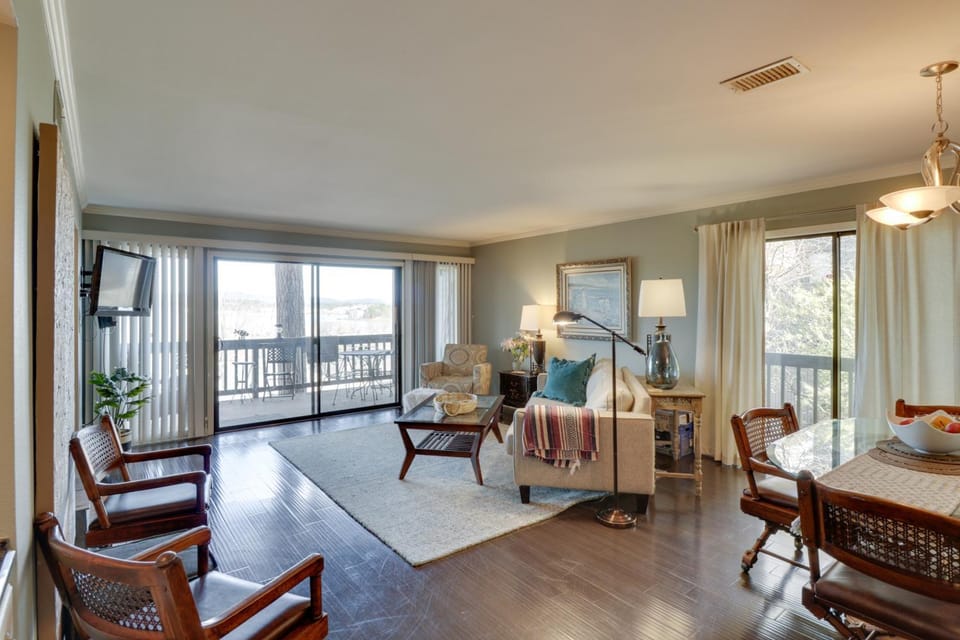 Hot Springs Condo with Lake Access and Community Pool Apartment in Lake Hamilton