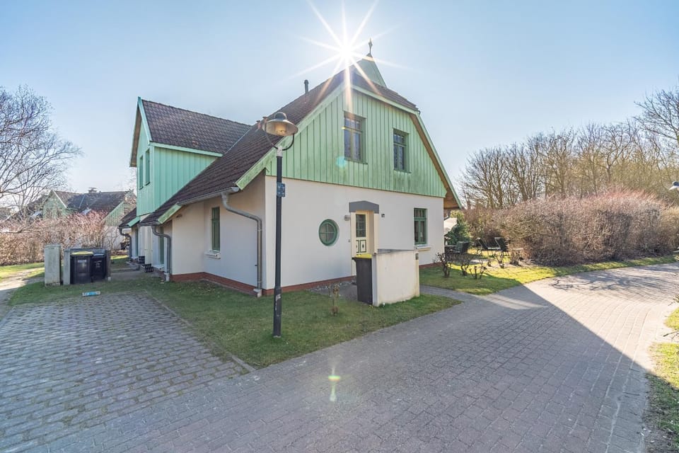 Ferienhaussiedlung Strandperlen Küstenhof 1a (Typ IV) House in Wustrow