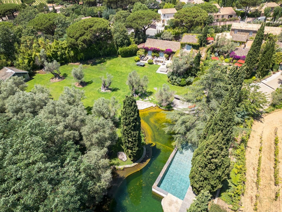 Domaine Les Mésanges Bed and Breakfast in Gassin