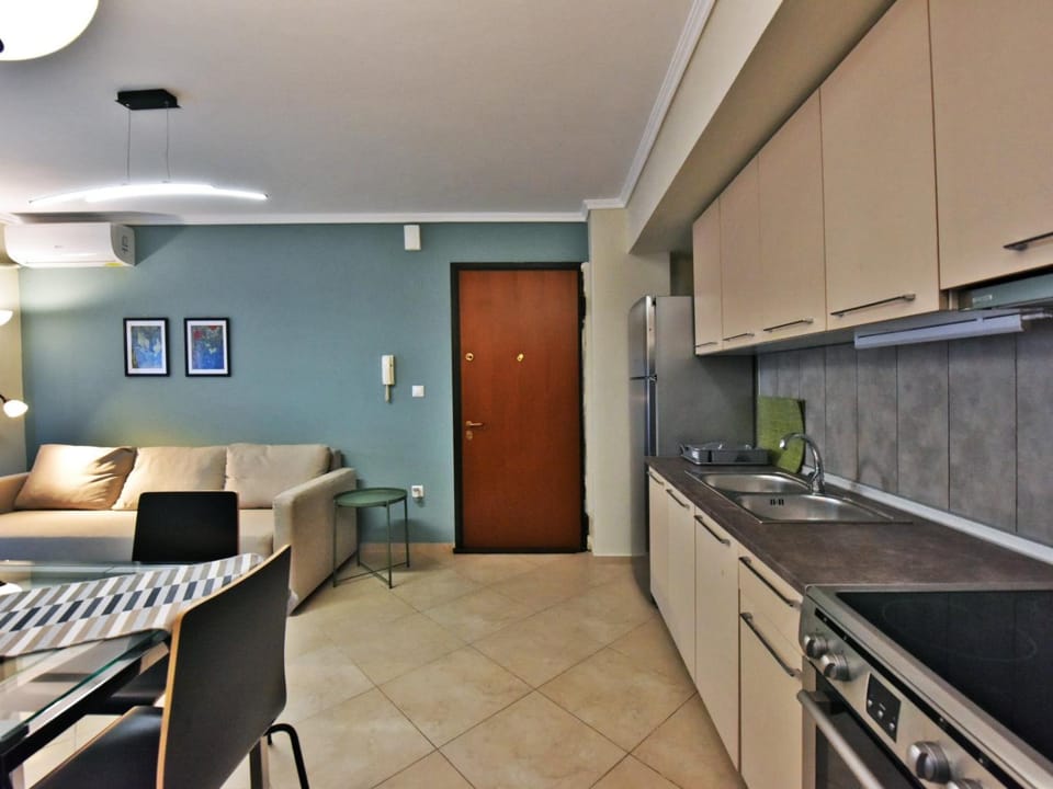 Kitchen or kitchenette, Living room