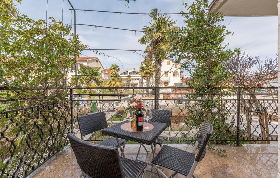 Apartment Complex Villa Dolce Maro Porec Bed and Breakfast in Poreč