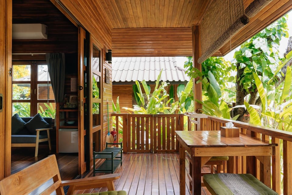 Garden, Balcony/Terrace, Seating area, Dining area, Garden view