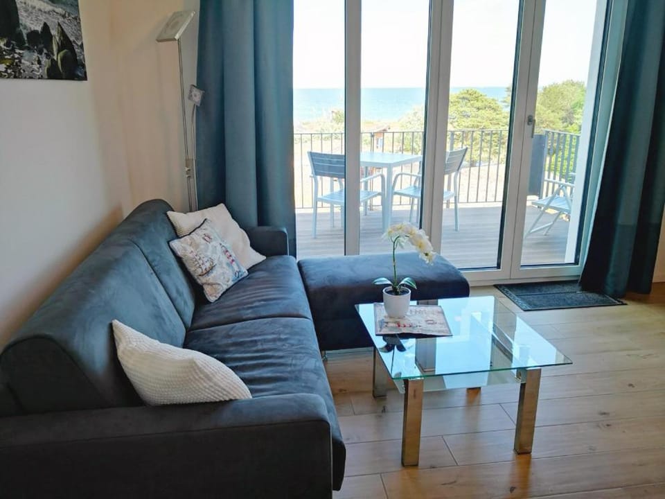 Living room, Sea view