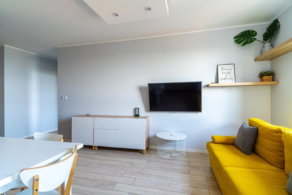Communal lounge/ TV room, TV and multimedia, Living room, Seating area