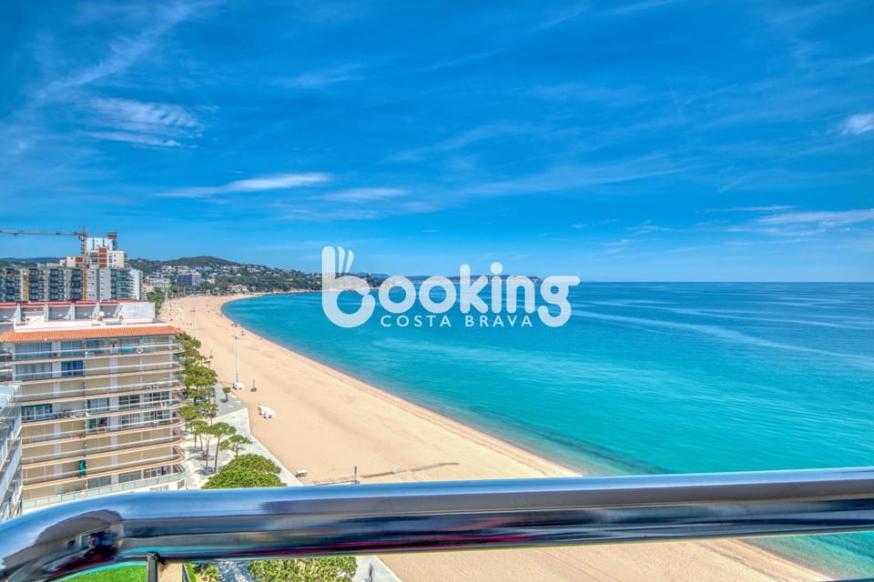 Nearby landmark, Day, Natural landscape, Beach