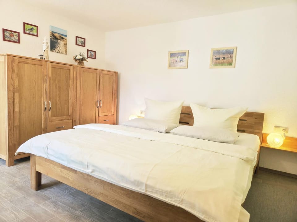 FeWo Leuchtturm - Heuser Prerow Apartment in Prerow