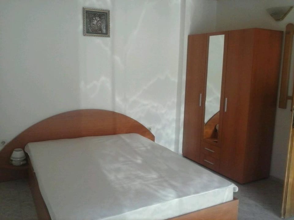 Семеен хотел Стаси Bed and Breakfast in Pomorie