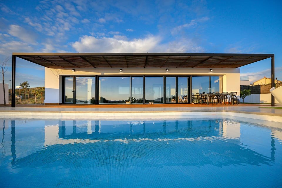 Property building, Library, Swimming pool, Swimming pool
