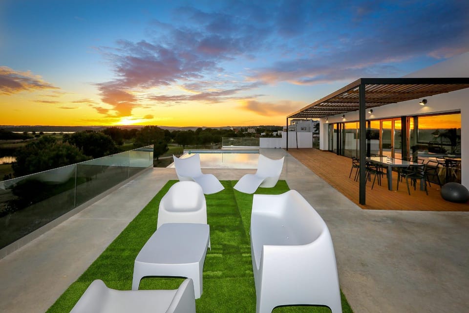 Garden, Balcony/Terrace, Swimming pool, Sunset