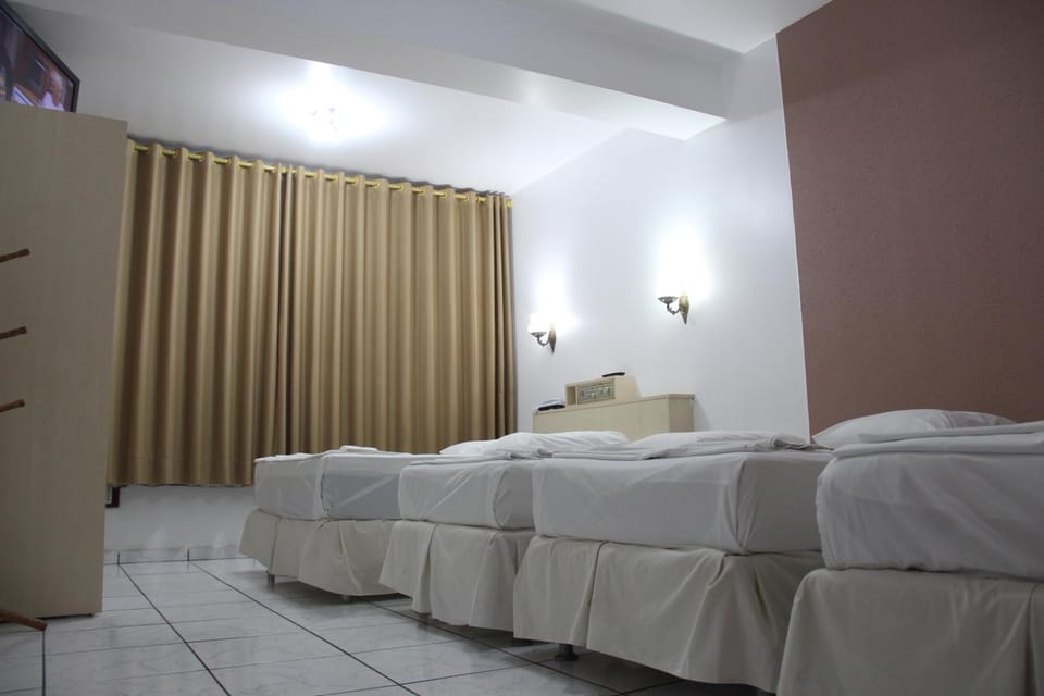 Bed, View (from property/room), Photo of the whole room, Bedroom