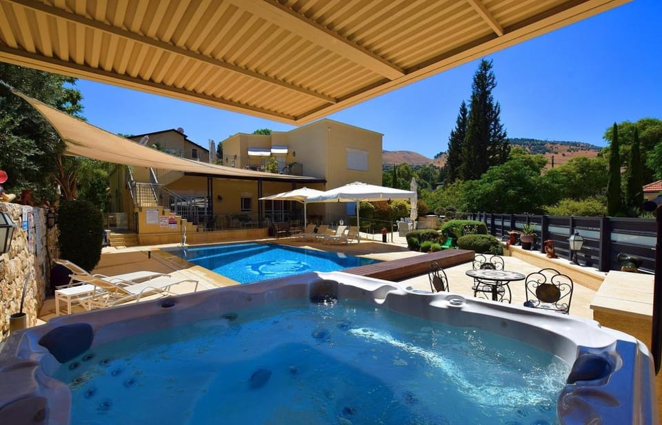 Area and facilities, Swimming pool, Swimming pool