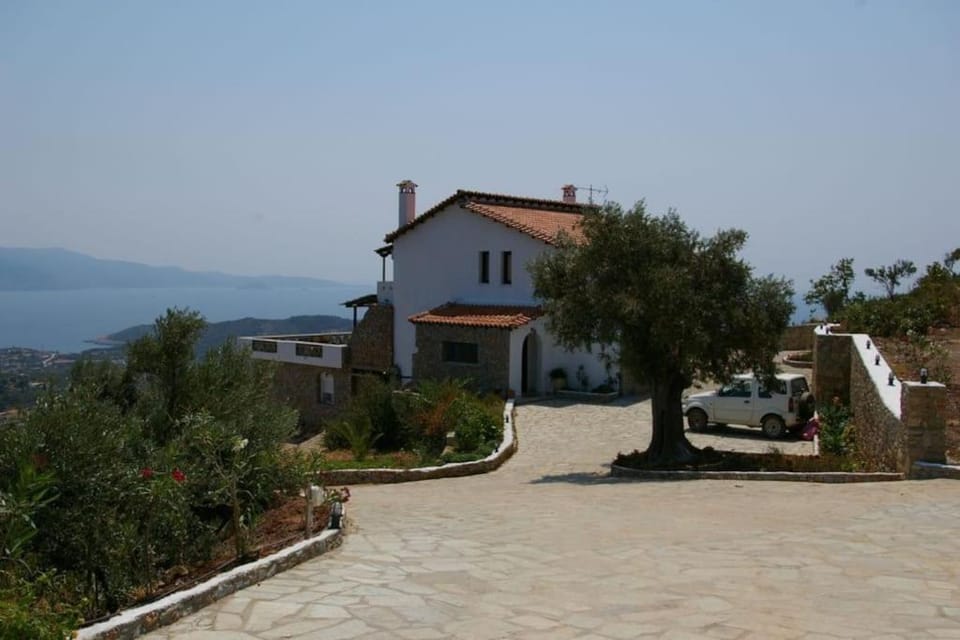 Property building, Parking