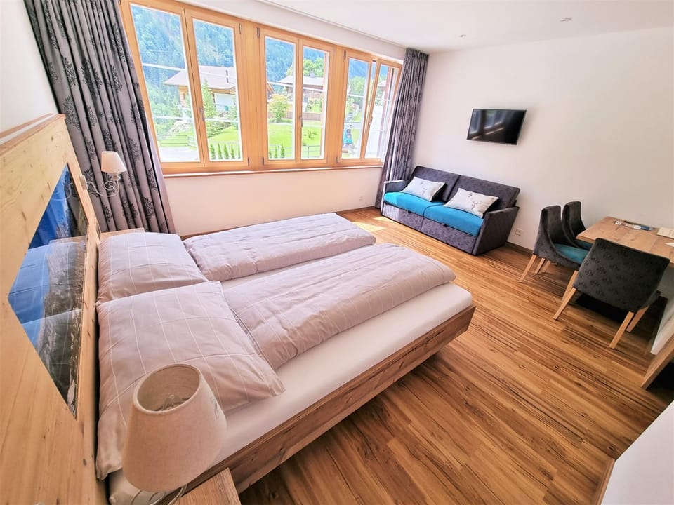 Triftblick Bed and Breakfast in Canton of Bern (Region)