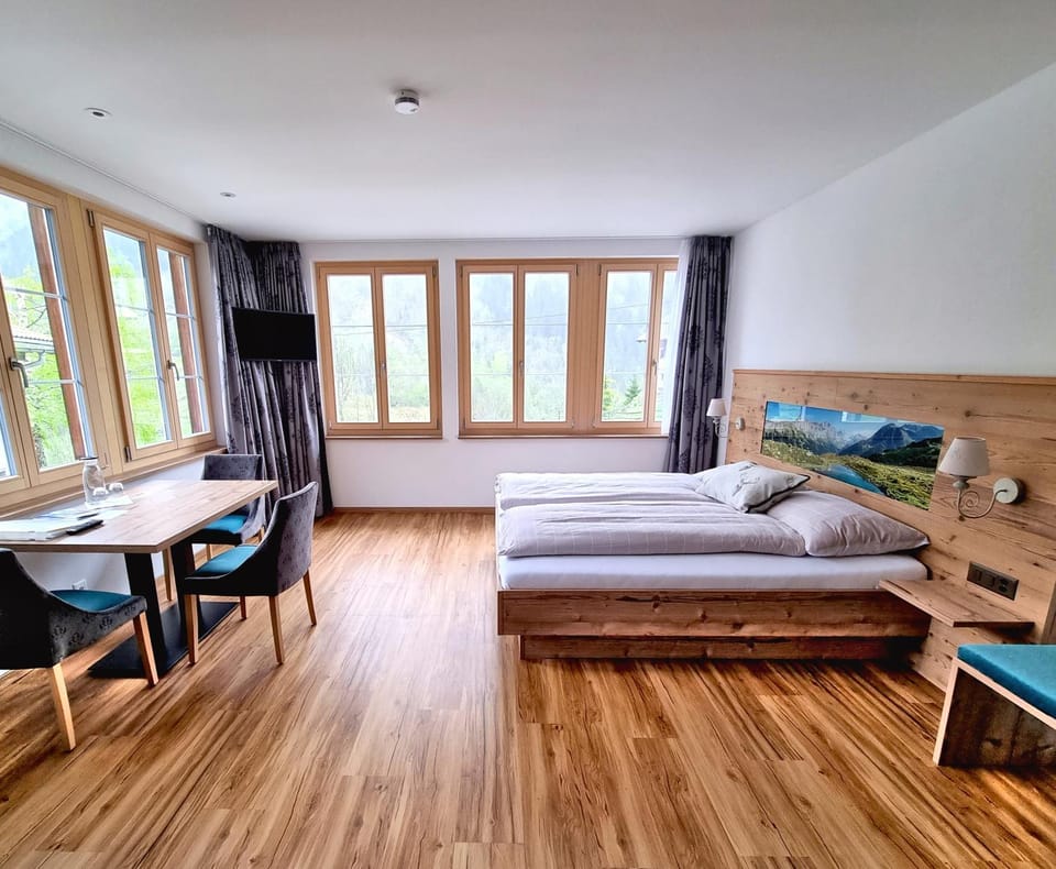 Triftblick Bed and Breakfast in Canton of Bern (Region)