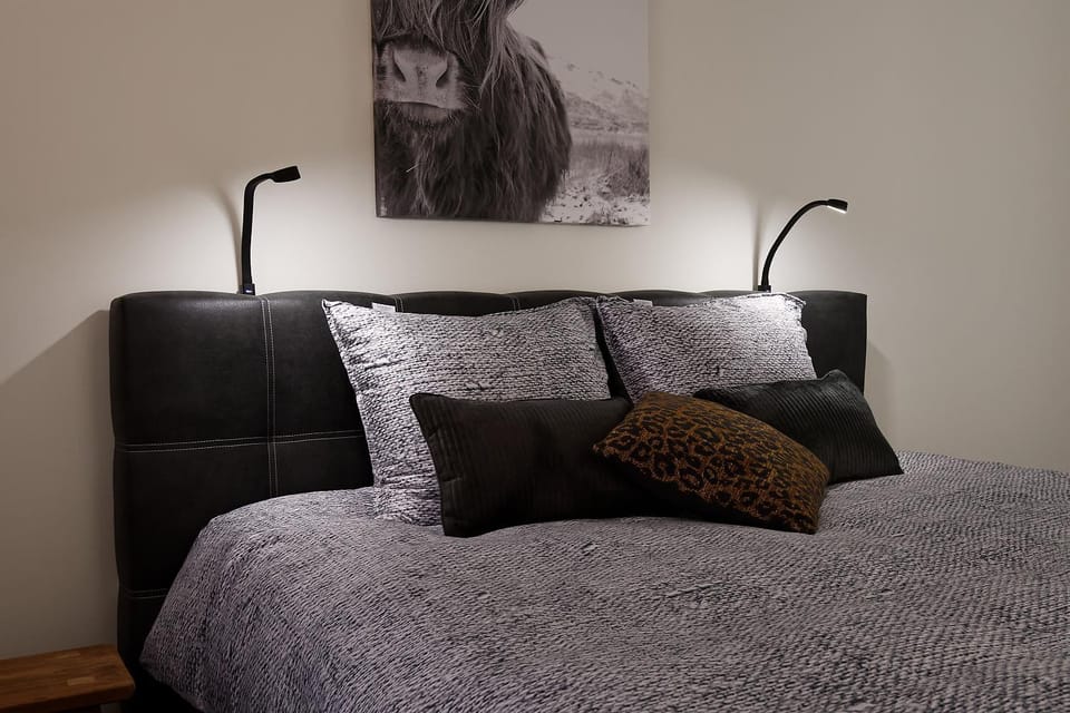 Bed, Bedroom