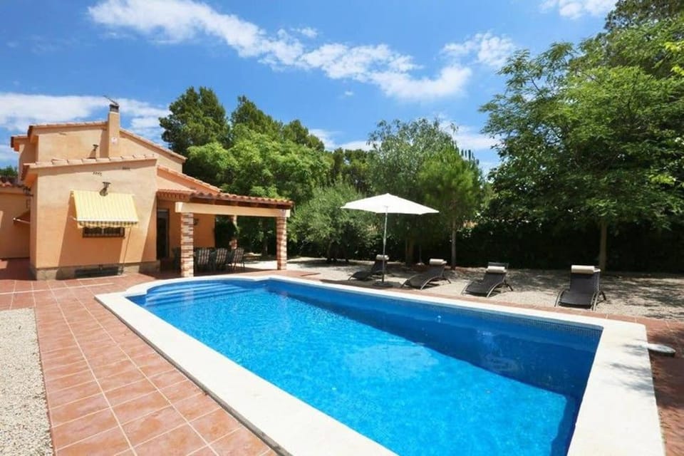 Property building, Garden view