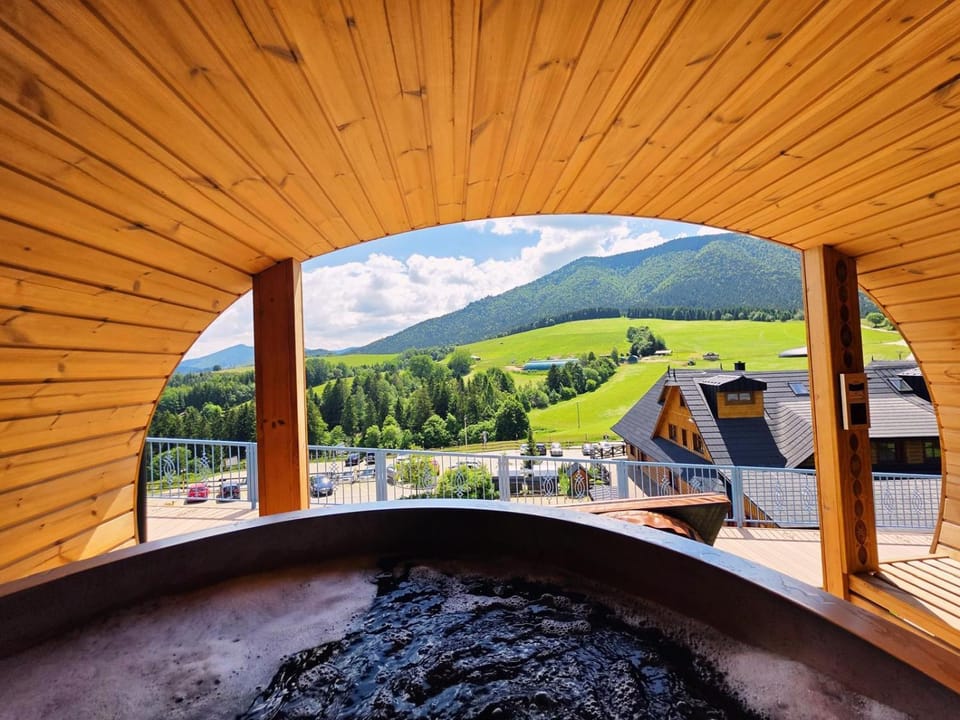Hot Tub, Sauna, Spa and wellness centre/facilities