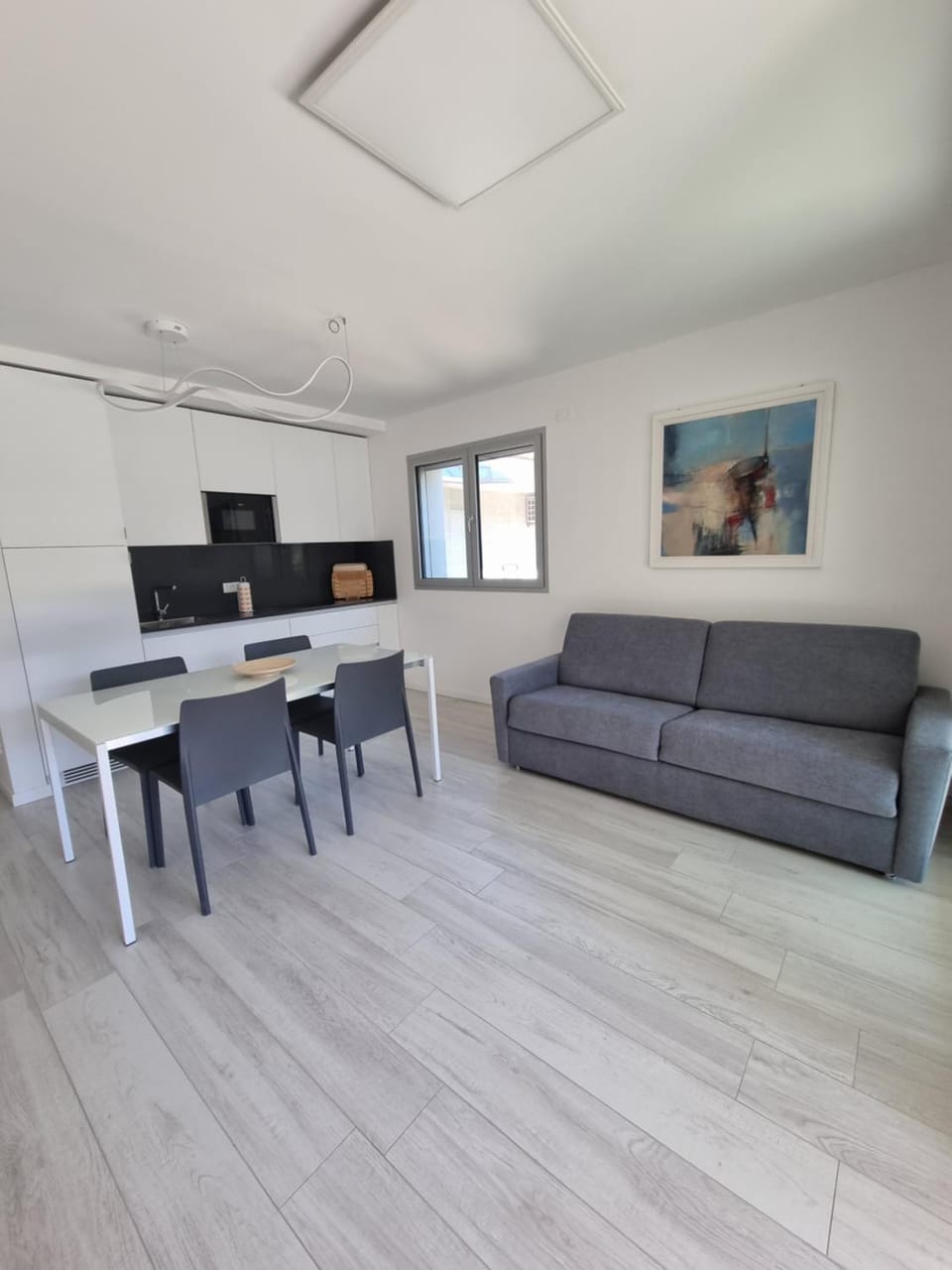 Communal lounge/ TV room, Living room, Dining area