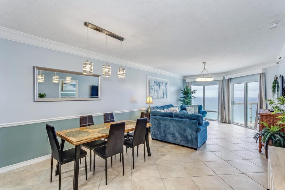 1605 Emerald Isle House in Pensacola Beach