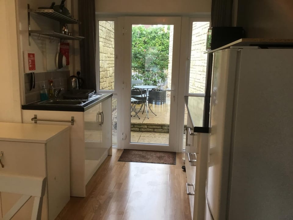 Patio, Kitchen or kitchenette, Seating area