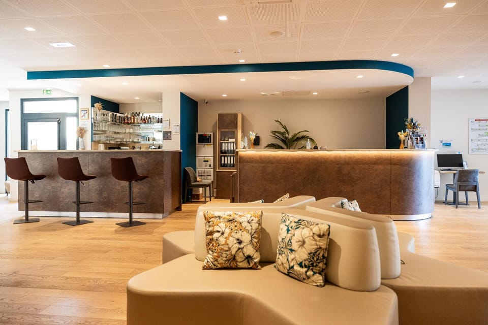 Lobby or reception, Lounge or bar