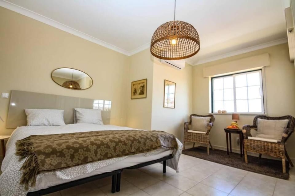 Townhouse w Beautiful terrace - 360 degrees views! Apartment in Lagos