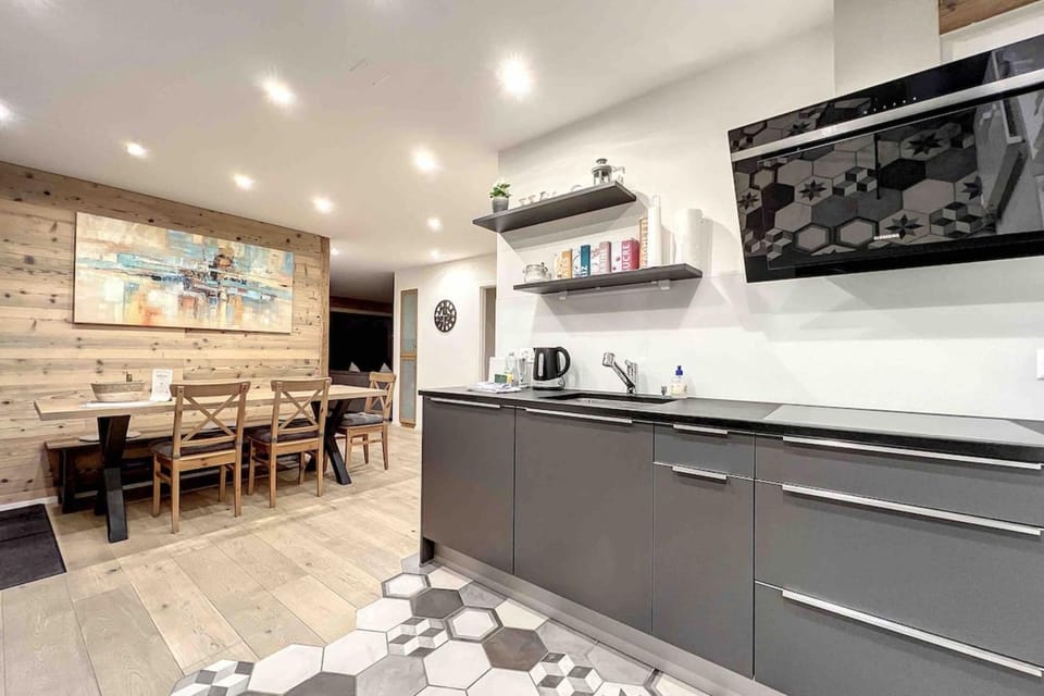 Plein Ciel I Balcony I Close to cable cars I Car park House in Crans-Montana