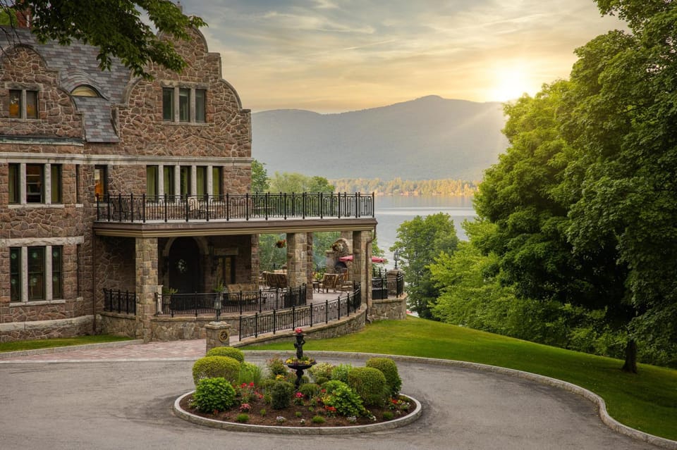 Property building, Natural landscape, Lake view, Sunrise