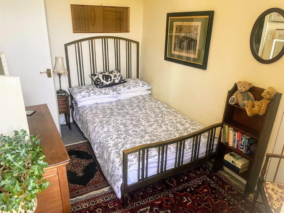 Bedroom, City view, Garden view, Street view