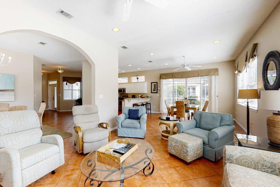 TOPS'L Sunny Days Apartment in Miramar Beach