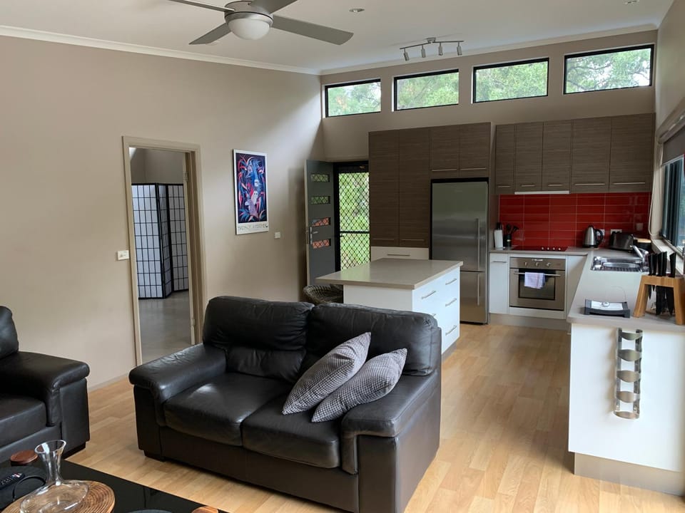 Kitchen or kitchenette, Living room, Seating area