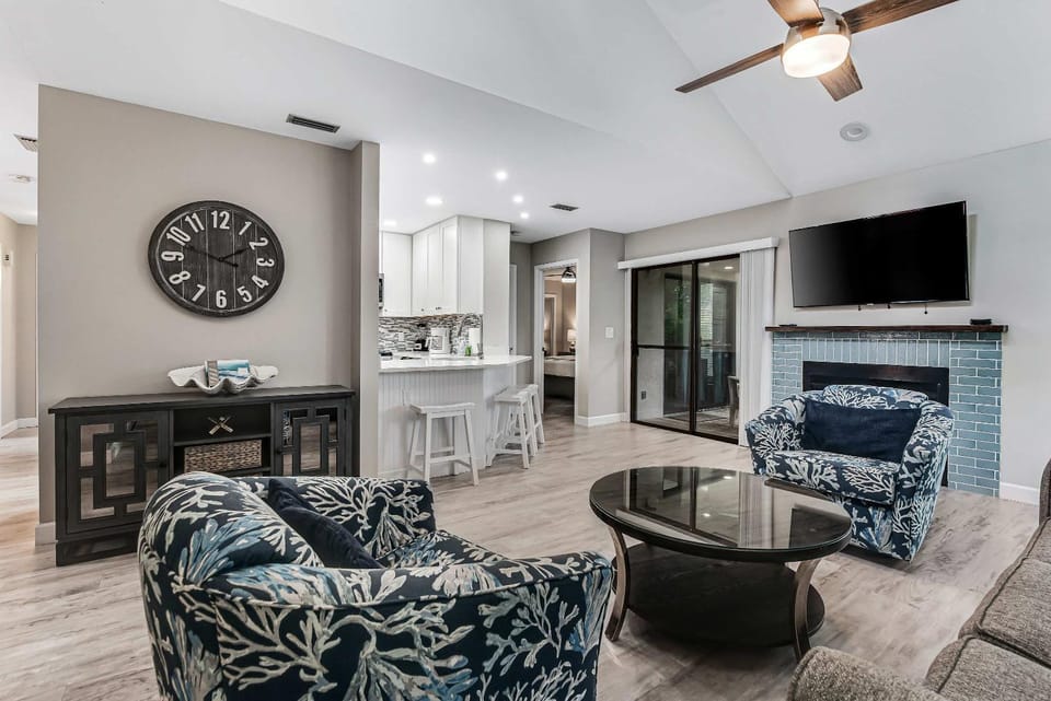 TOPS'L Tennis Village 10 Apartment in Miramar Beach