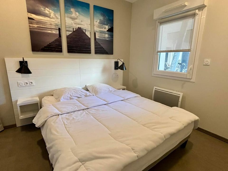 Appartement pour 4 pers avec terrasse, jardin, piscine et accès plage - Animaux admis - FR-1-194-218 Apartment in La Tranche-sur-Mer
