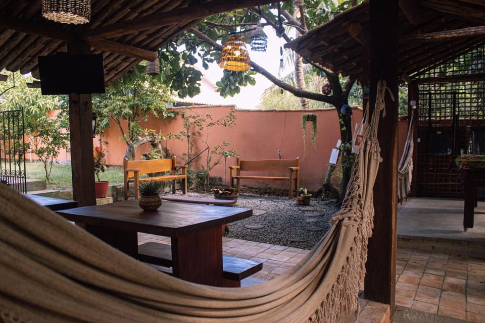Seating area, Dining area