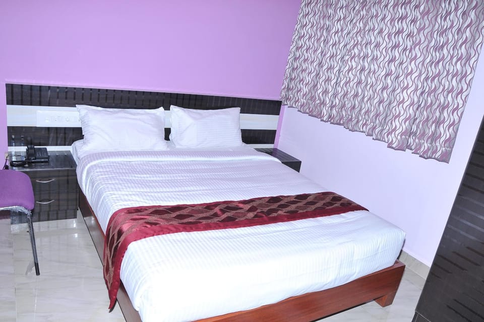 Brahma Inn Hotel in Bengaluru