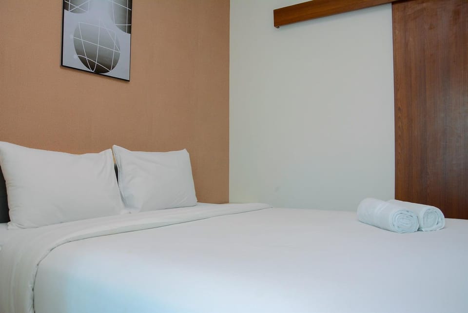 Minimalist and Homey 1BR Grand Kamala Lagoon Apartment By Travelio Apartment in West Java