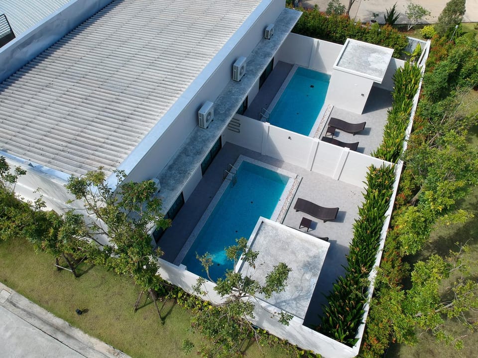 Bird's eye view, Pool view, Swimming pool
