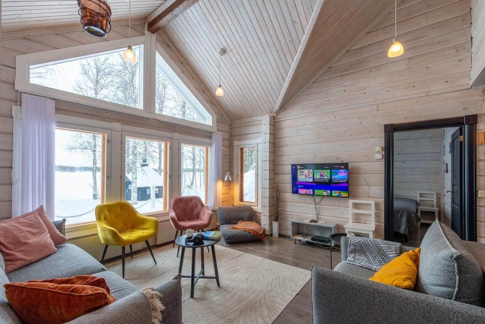 Communal lounge/ TV room, TV and multimedia, Living room