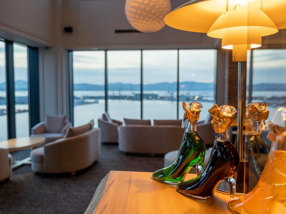 Communal lounge/ TV room, Lounge or bar