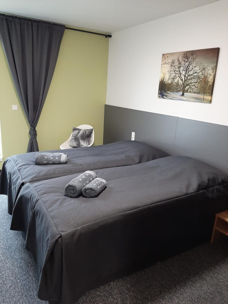 Bed, Photo of the whole room