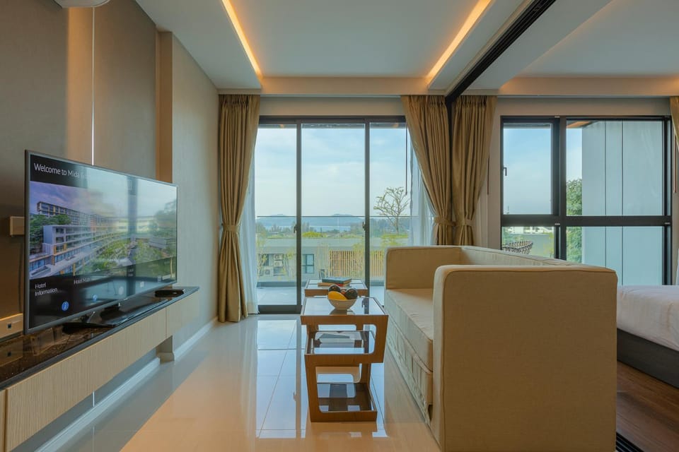 TV and multimedia, Living room, Seating area, Sea view