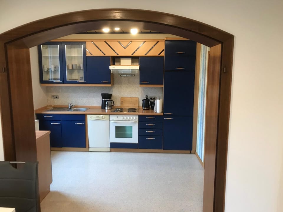 Kitchen or kitchenette, pet friendly, stove