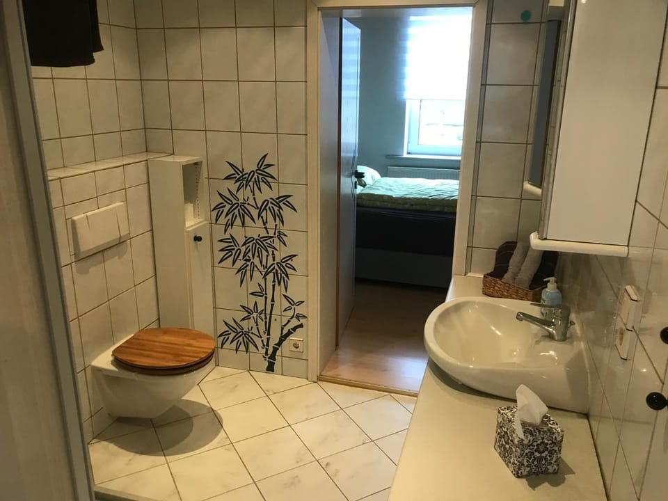 Toilet, Bathroom