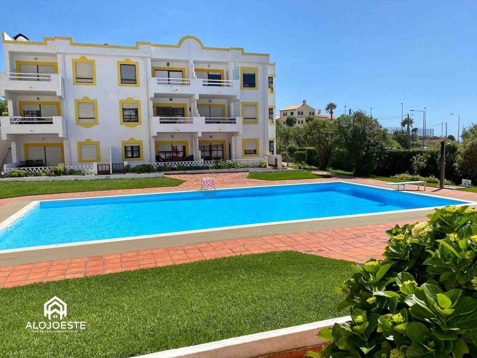 Água à Vista - Apto com 2 quartos e Piscina Apartment in Ericeira