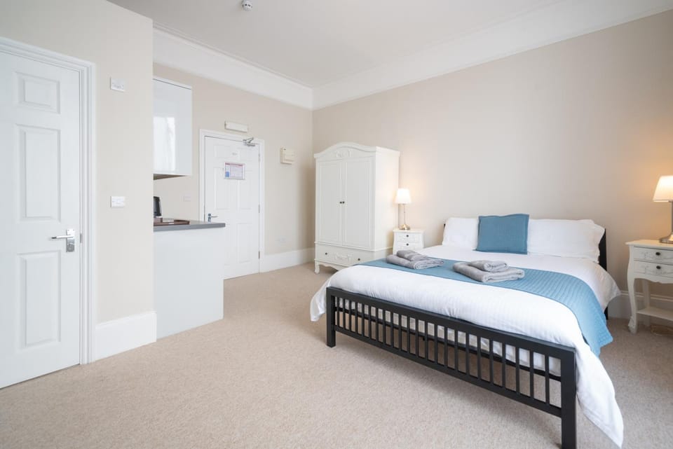 The Veteran Hotel & Bar Hotel in Ryde