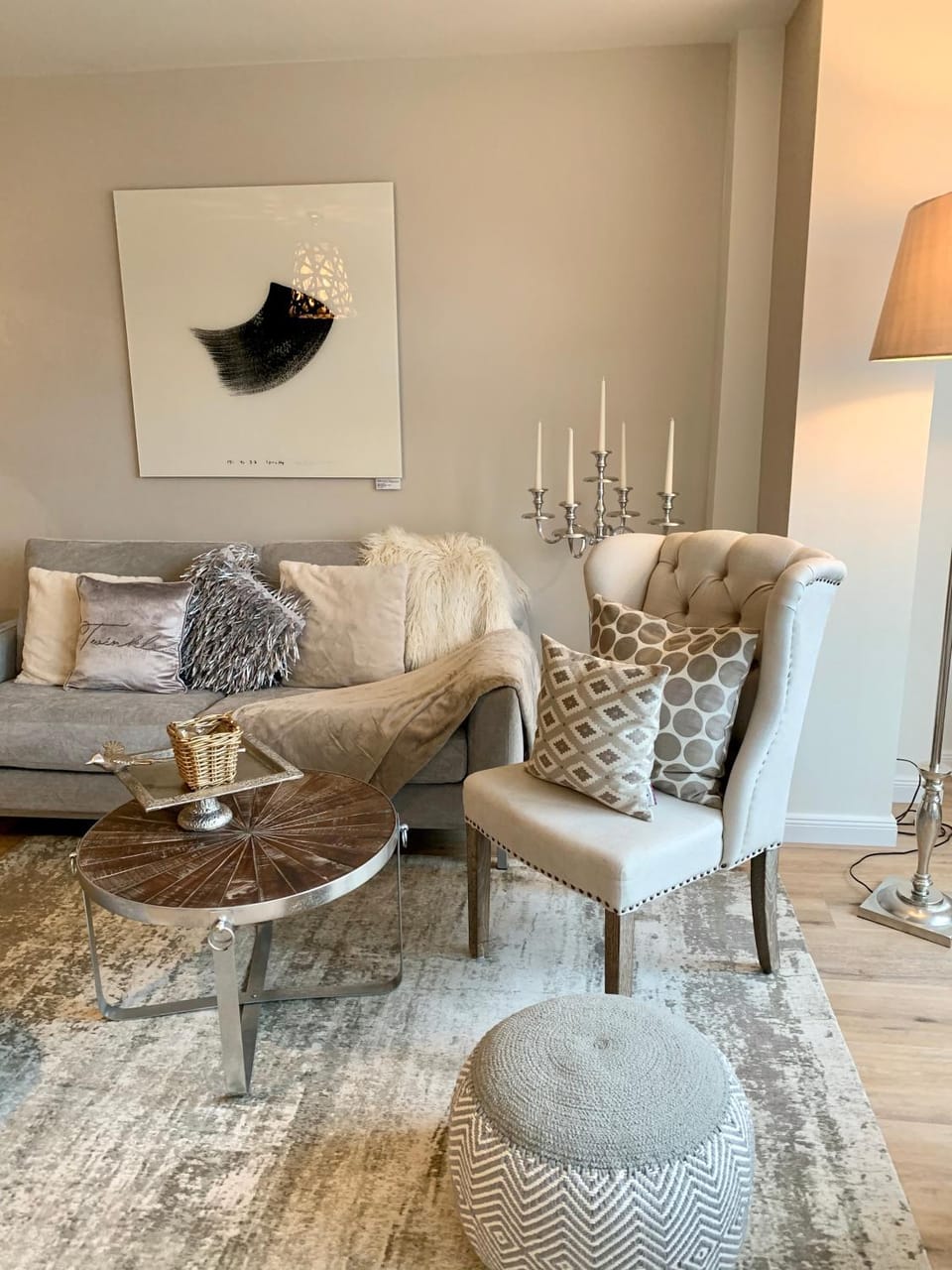 Living room, Seating area