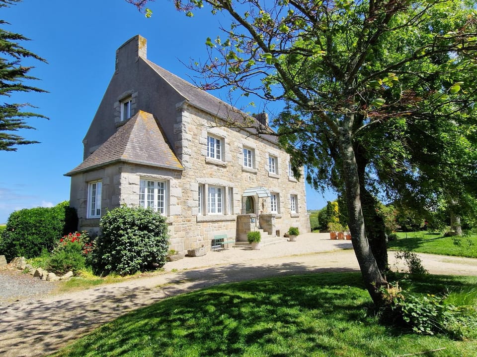 Property building, Garden view