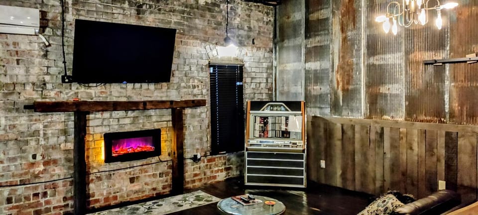 Communal lounge/ TV room, TV and multimedia, Evening entertainment, flat iron